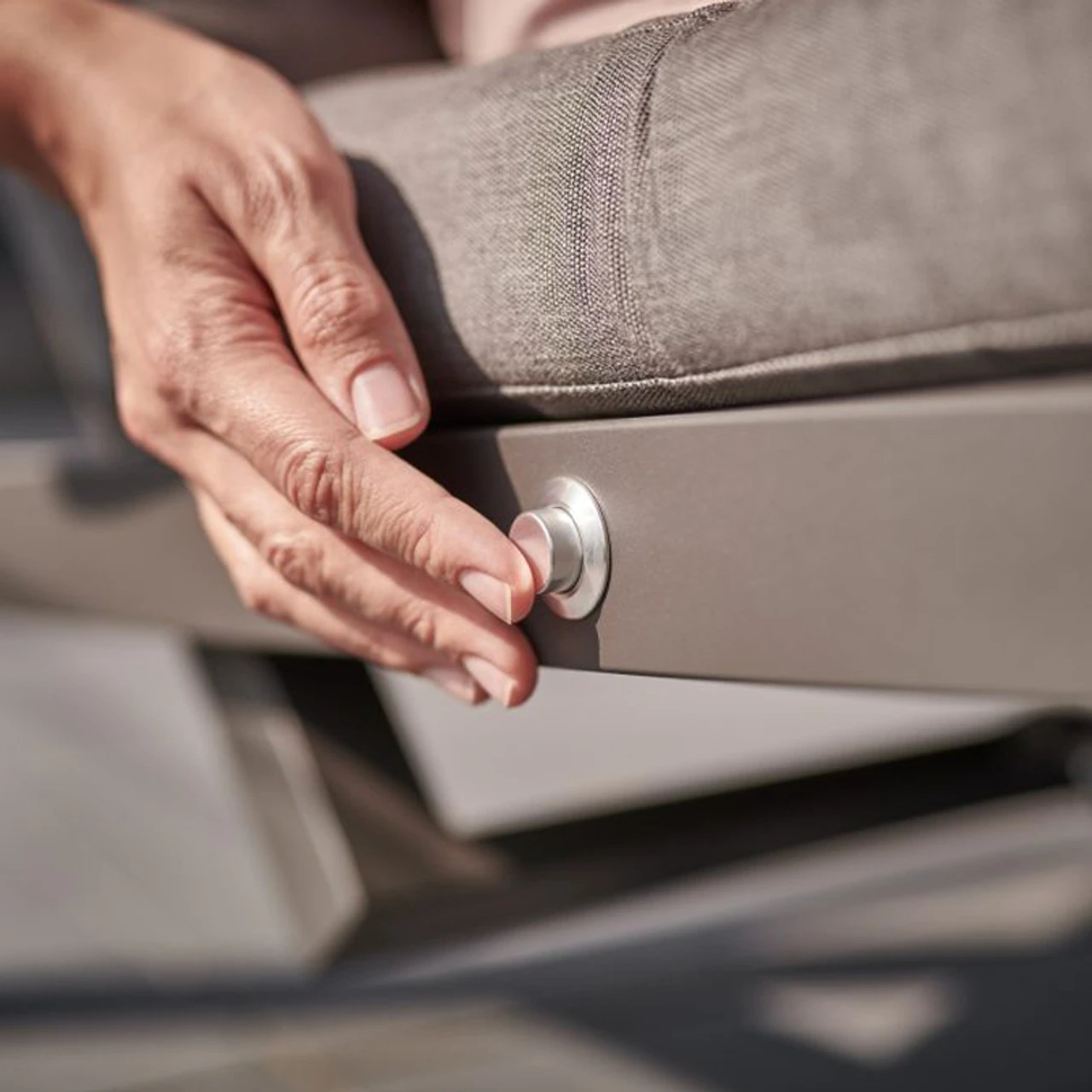 Kettler Elba Relaxer With Footstool Inc Cushions 5 Kettler Elba Relaxer With Footstool Inc Cushions - Image 3